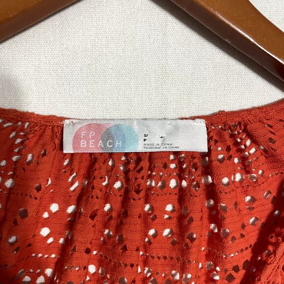 FP Beach Free People Ivory Eyelet V-Neck Top - Size S - Picture 4 of 7